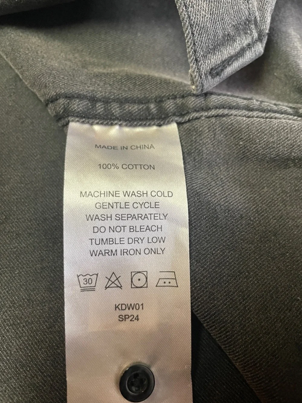 NWT Quince Women's
Distressed Denim Black Wash Shirt Dress FLAWED Size L. - Picture 6 of 10